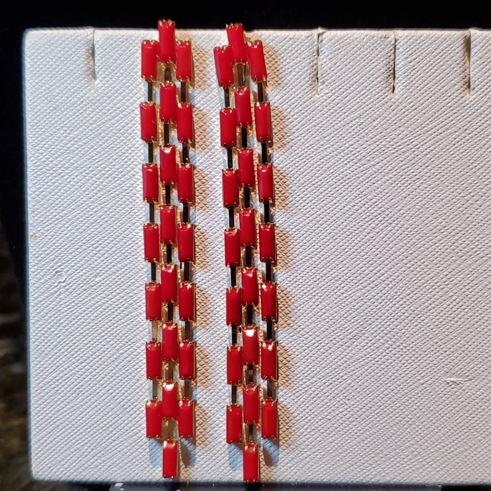 NWT Red baguette  dangle earrings